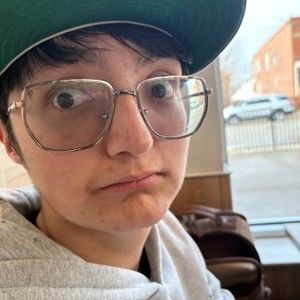 Meet your Posher, Alex